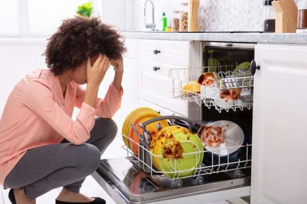 Посудомоечная машина не набирает воду: причины неполадки и способы исправления