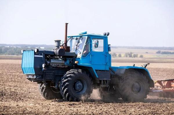 Т-150К: технические характеристики, обзор, описание